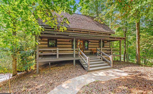 House in Sautee Nacoochee, Georgia, United States 1