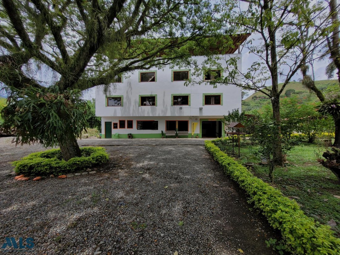 Finca in Hispania, Antioquia, Colombia 2 - 16249398