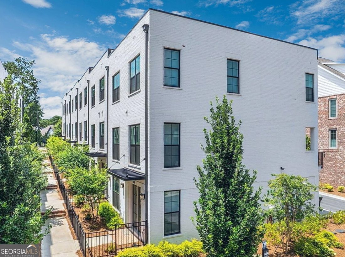 Townhouse in Alpharetta, Georgia, United States 3 - 16243750