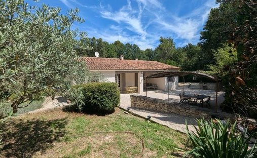 House in Ménerbes, Provence-Alpes-Côte d'Azur, France 1