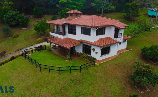 Finca in Girardota, Girardota, Colombia 1