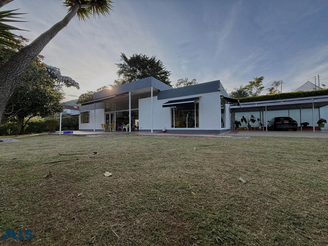 Finca in Rionegro, Rionegro, Colombia 3 - 16248913