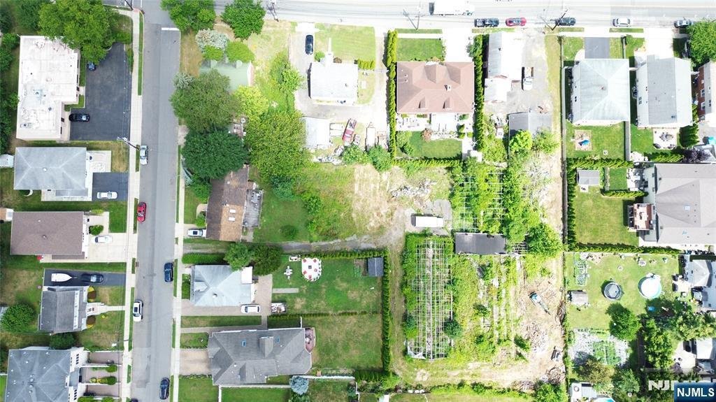 House in Elmwood Park, New Jersey, United States 3 - 16251606