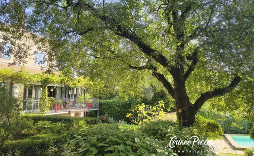 House in Camplanier, Nimes, France 1