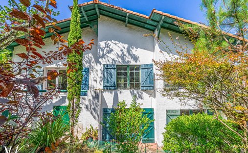 Villa in Aiguillon, Arcachon, France 1
