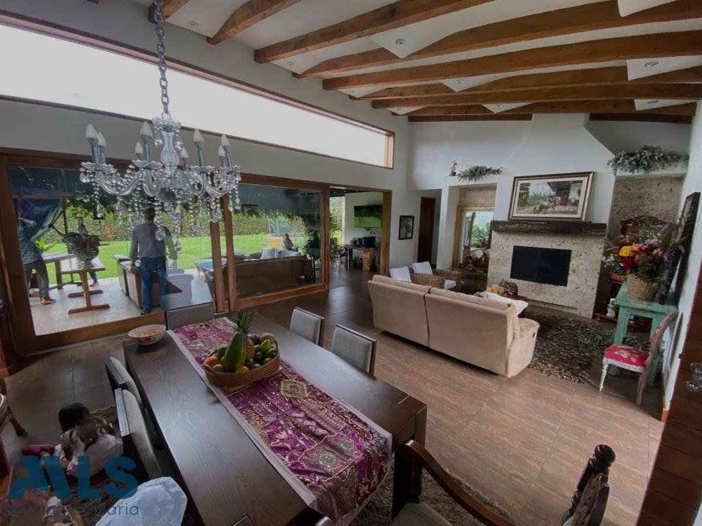 Finca in La Ceja, Antioquia, Colombia 1 - 16248747