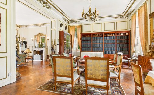 Tournon Saint Pierre Castle