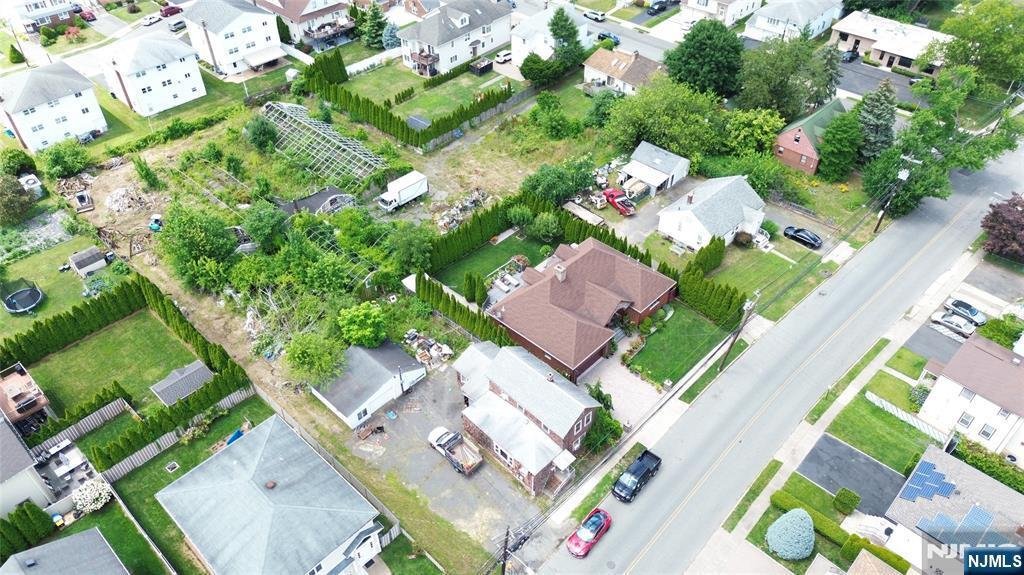 House in Elmwood Park, New Jersey, United States 4 - 16251606