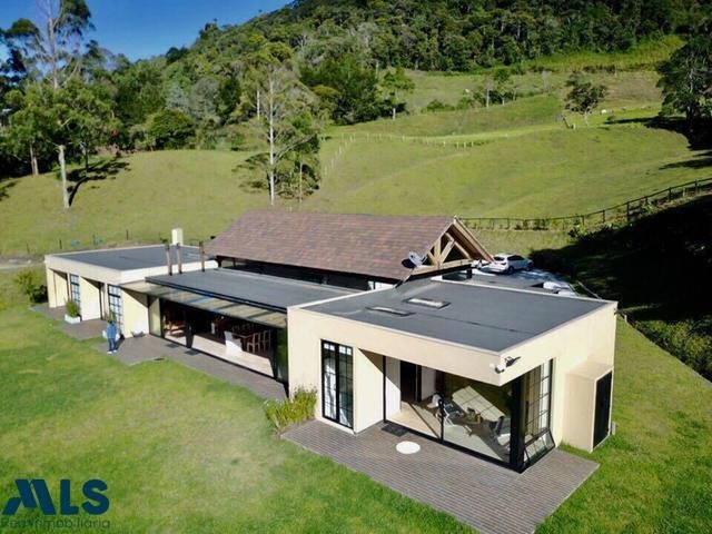 Finca in Rionegro, Antioquia, Colombia 1 - 16249047