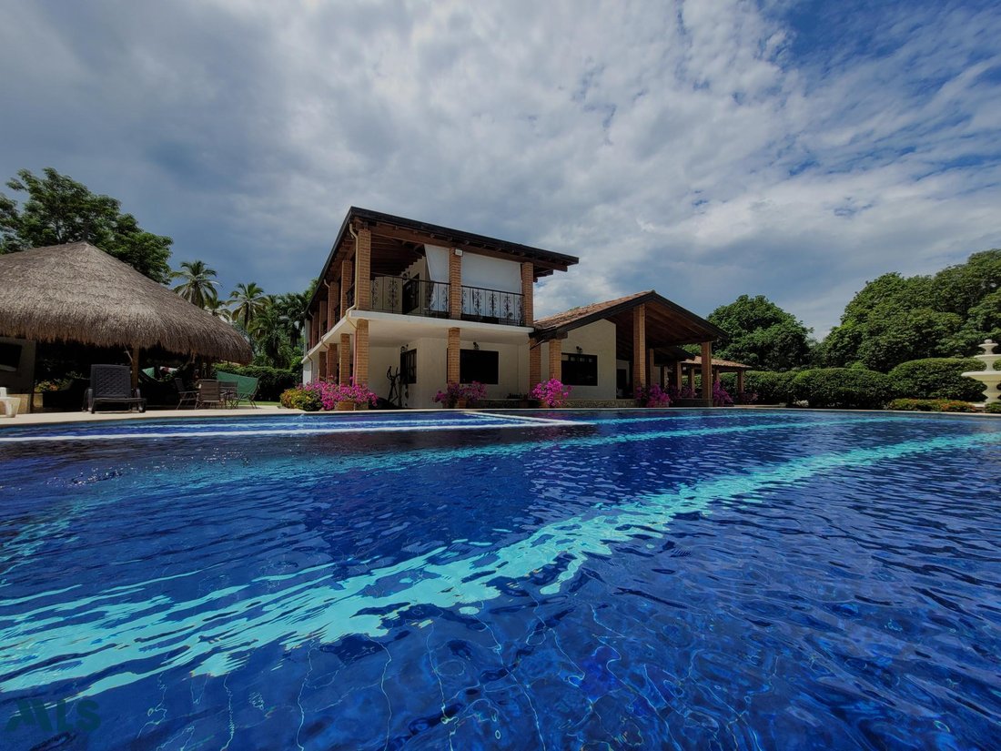 Finca in Santa Fe de Antioquia, Antioquia, Colombia 1 - 16249381