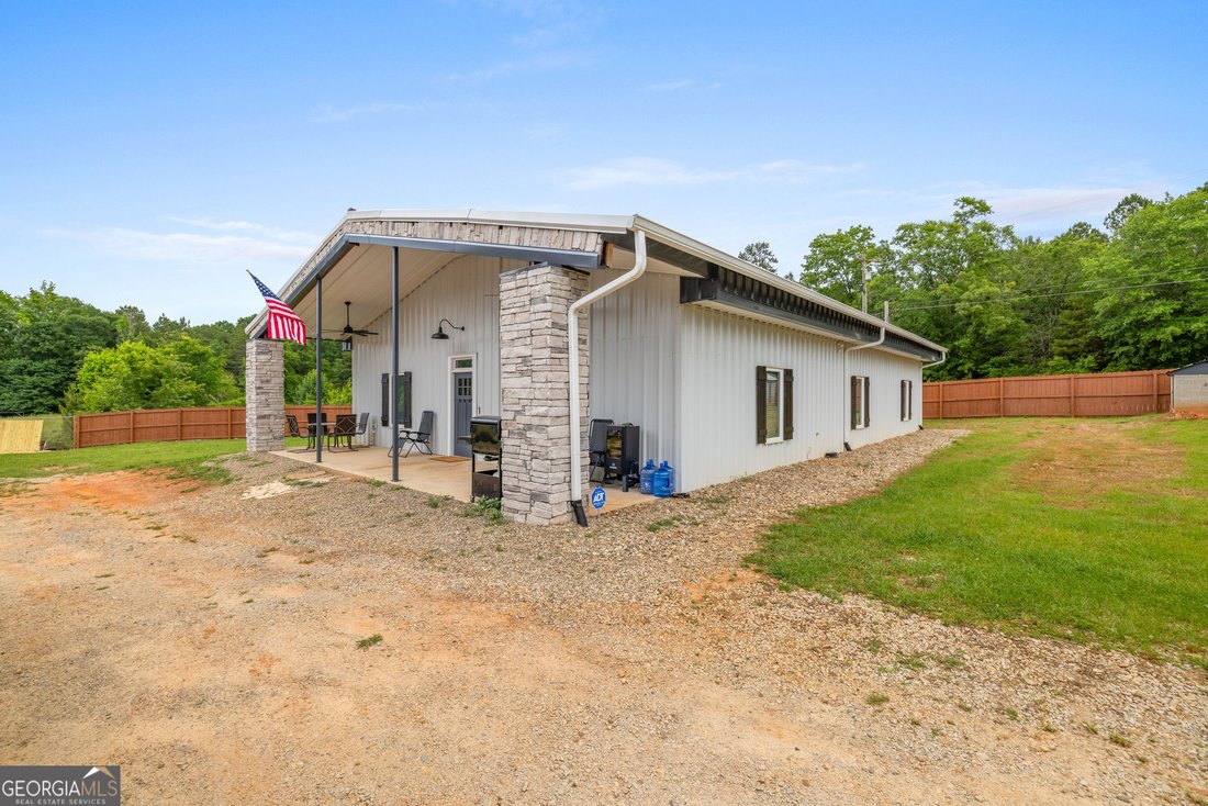 House in Elberton, Georgia, United States 3 - 16243413