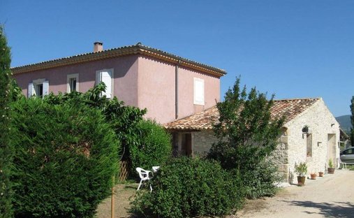 Apartment in Villars, Provence-Alpes-Côte d'Azur, France 1
