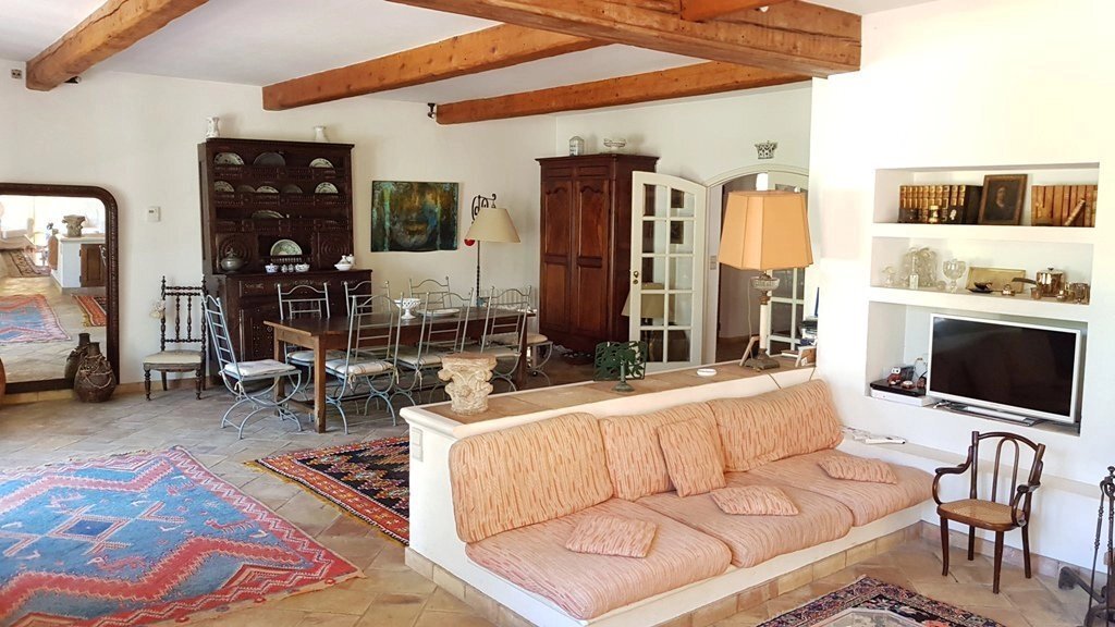 Villa in Cabasse, Provence-Alpes-Côte d'Azur, France 2 - 16249122