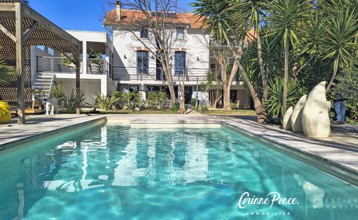 House in Camplanier, Nimes, France 1