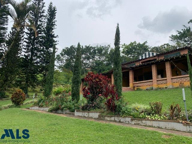 Finca in Girardota, Antioquia, Colombia 2 - 16248727