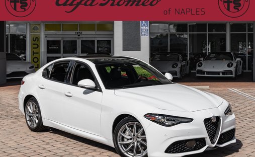 Alfa Romeo Giulia in Naples, fl 1