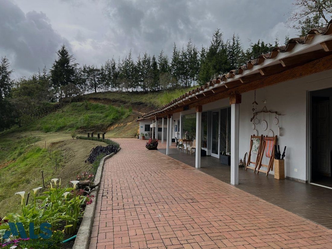Finca in Rionegro, Antioquia, Colombia 1 - 16248851