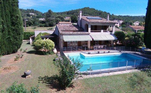 Villa in Cabasse, Provence-Alpes-Côte d'Azur, France 1