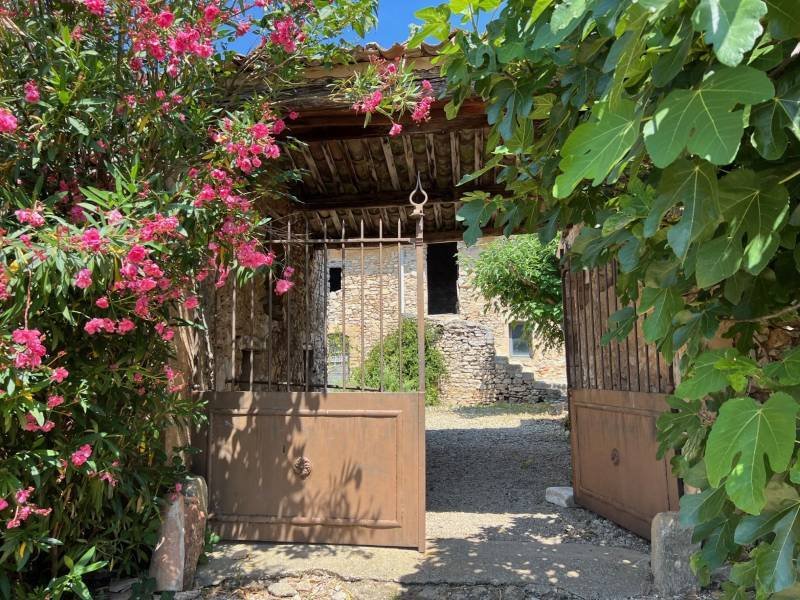 House in Gordes, Provence-Alpes-Côte d'Azur, France 2 - 16246967