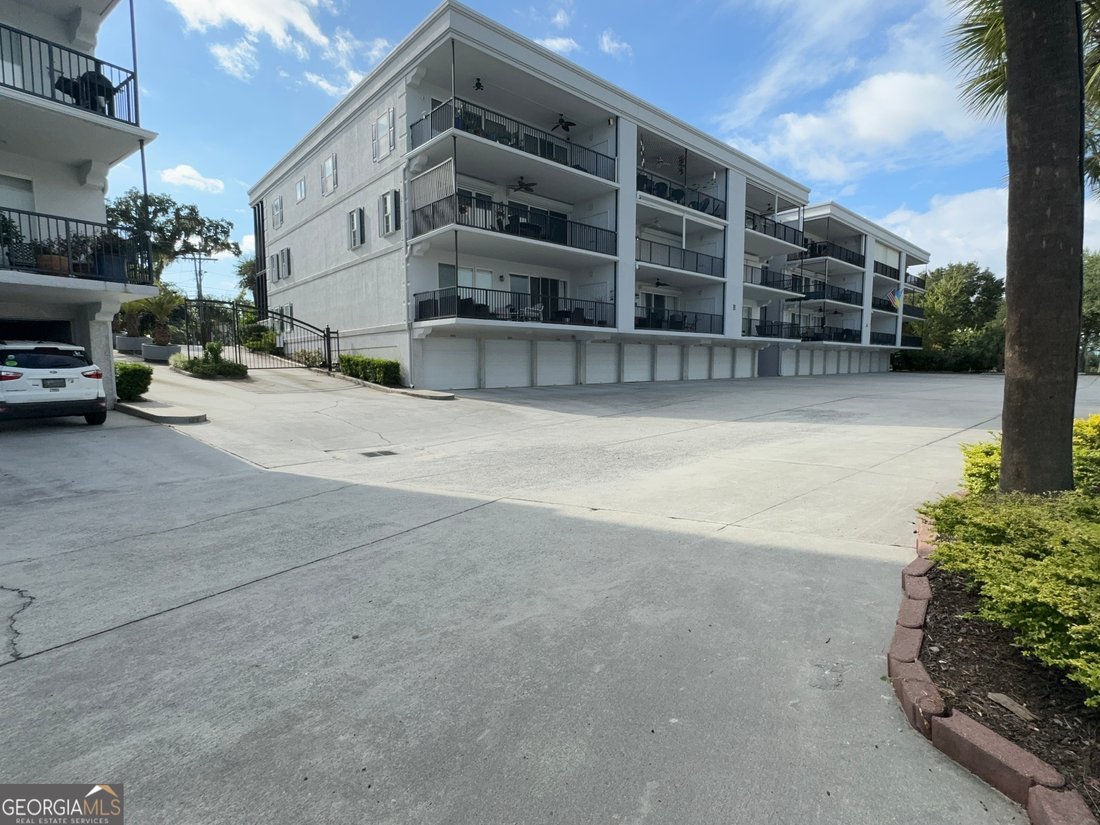 Condo in Savannah, Georgia, United States 1 - 16245489