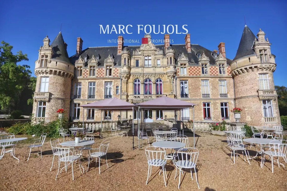 Castle in Auneau-Bleury-Saint-Symphorien, Centre-Val de Loire, France 5 - 16248048
