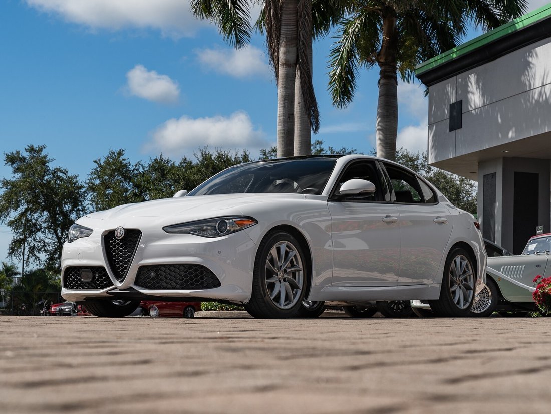 Sedan in Naples, FL 5 - 16203223