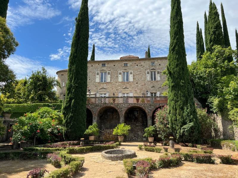 Whispers of Tuscany in Ardèche’s Timeless Château – A 14th-Century Dream