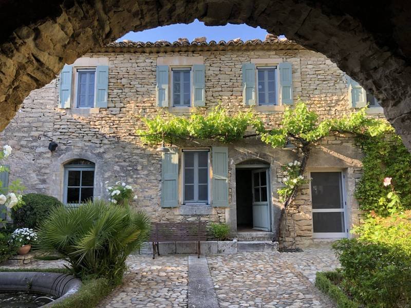 Estate in Ménerbes, Provence-Alpes-Côte d'Azur, France 2 - 16246893