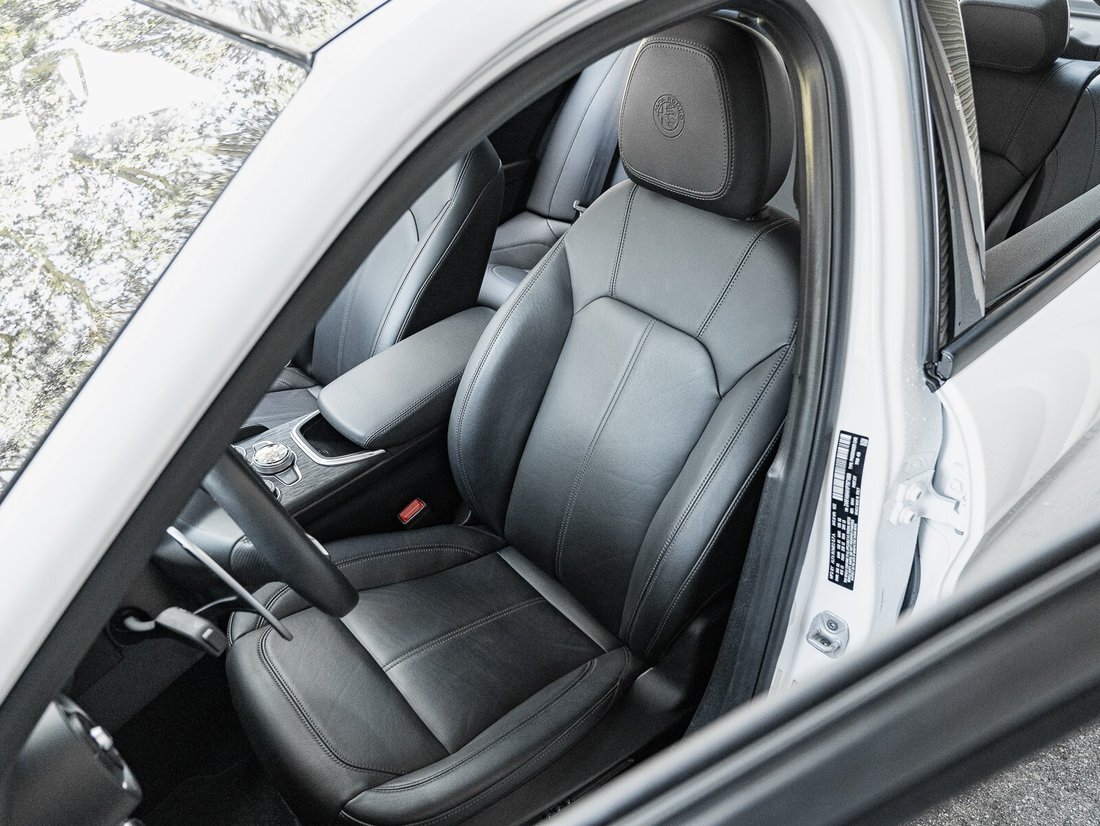 Sedan in Naples, FL 4 - 16203223