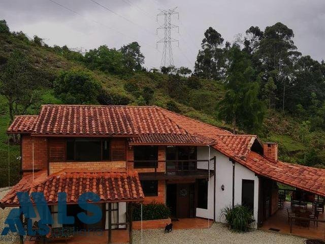 Finca in Rionegro, Antioquia, Colombia 1 - 16249452