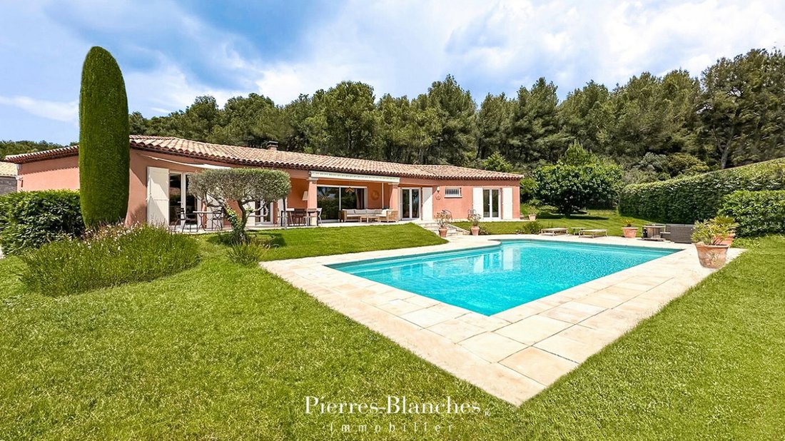 Villa in Nord et Ouest, Eyguières, France 1 - 16246530