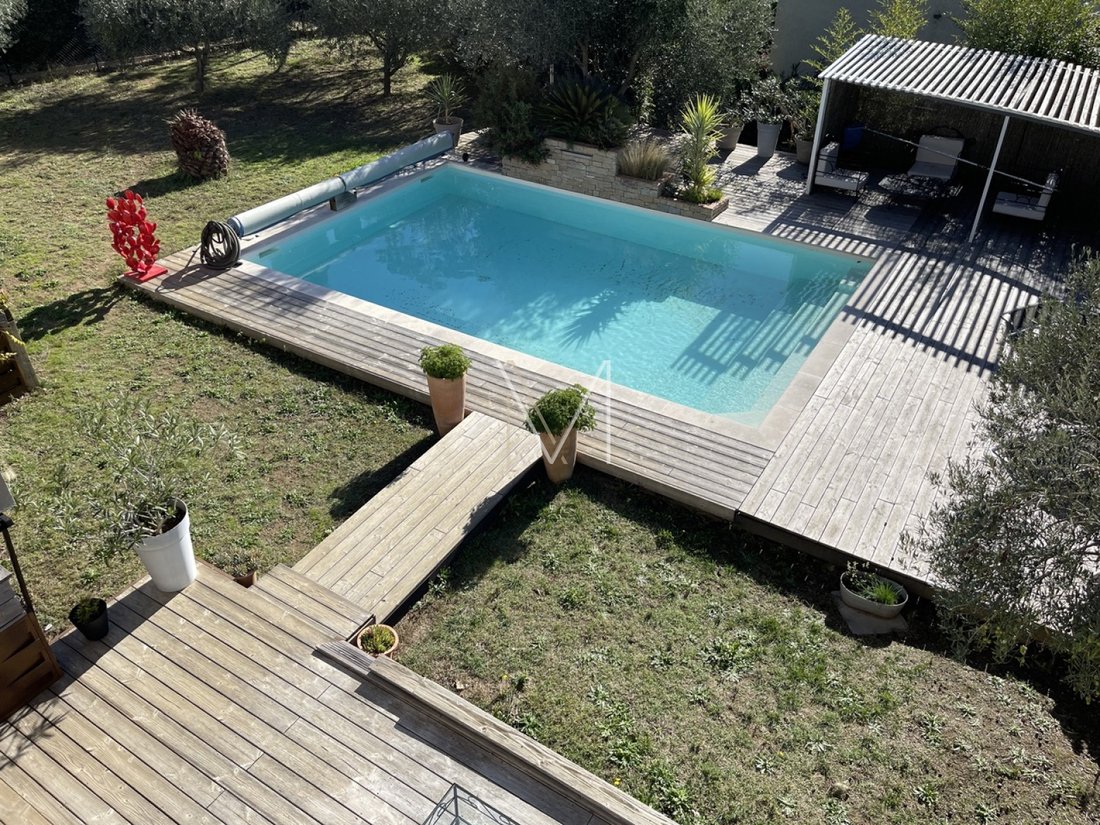 Estate in La Garde-Freinet, Provence-Alpes-Côte d'Azur, France 3 - 16247908