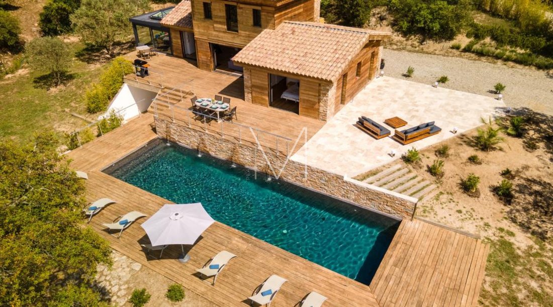 Villa in Le Plan-de-la-Tour, Provence-Alpes-Côte d'Azur, France 2 - 16246807
