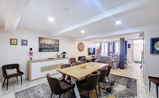 Castle for Sale in Lectoure, Occitanie, France