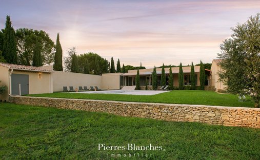 Villa in Uzès, Occitania, France 1
