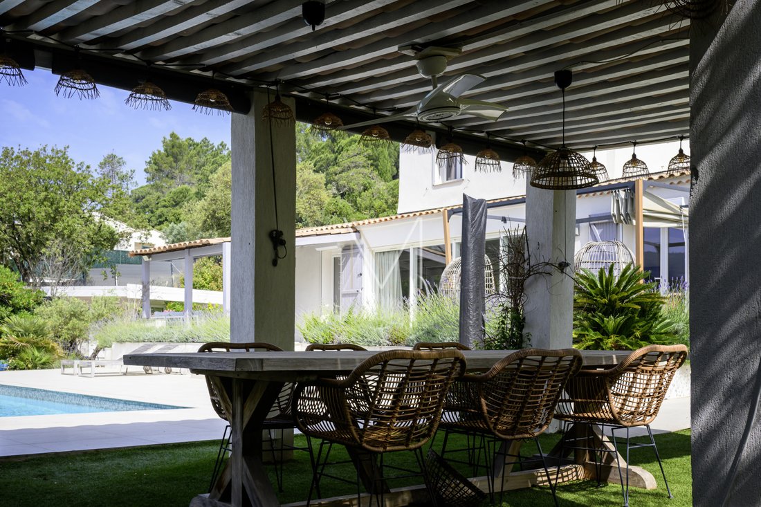 Villa a Le Plan-de-la-Tour, Provenza-Alpi-Costa Azzurra, Francia 2 - 16246608