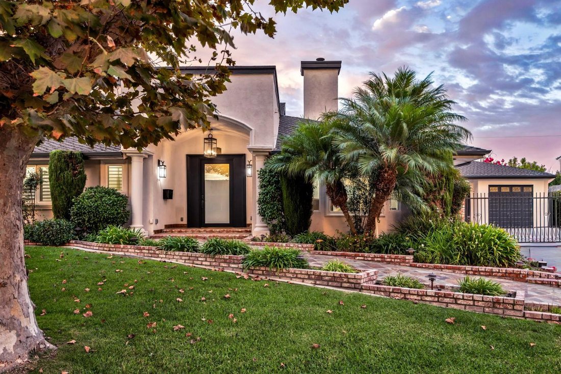 House in Signal Hill, California, United States 2 - 16253213