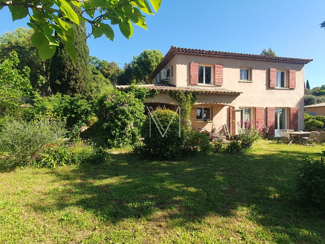 House in Le Plan-de-la-Tour, Provence-Alpes-Côte d'Azur, France 2 - 16246712