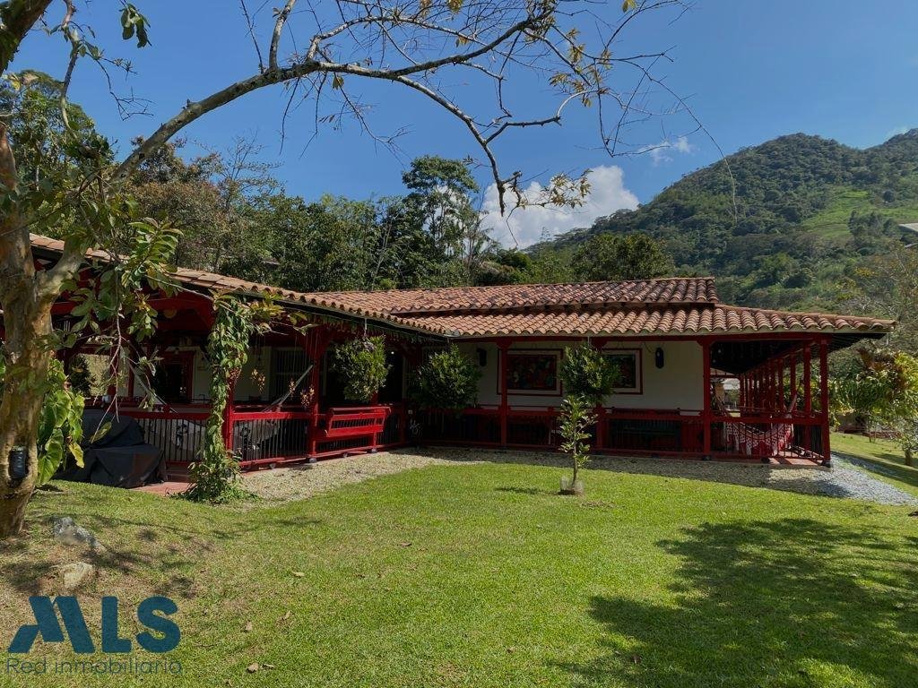 Finca in Santo Domingo, Antioquia, Colombia 1 - 16248789