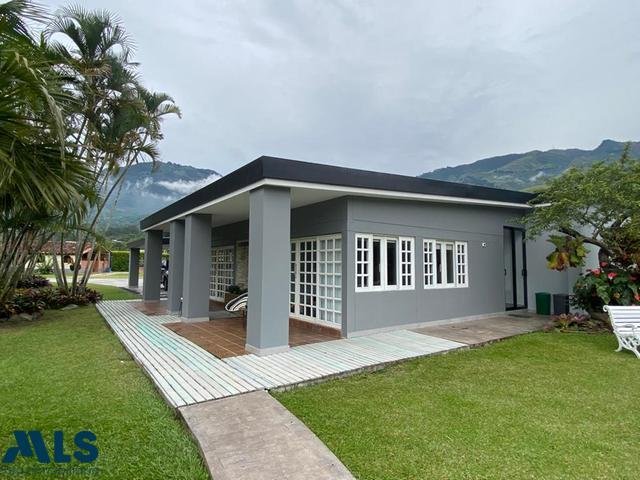 Finca in Girardota, Antioquia, Colombia 1 - 16248847