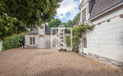 House in Brain-sur-l'Authion, Loire-Authion, France 1