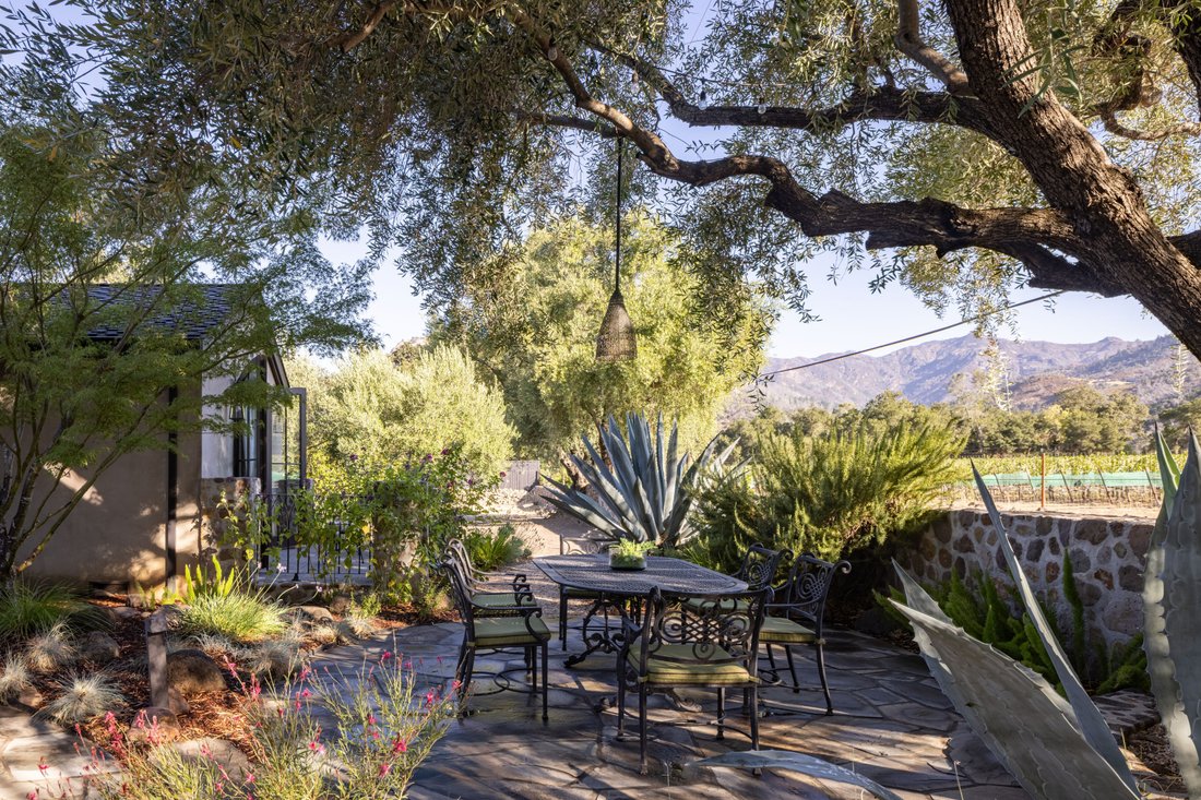 Calistoga, California, United States 5 - 16252515