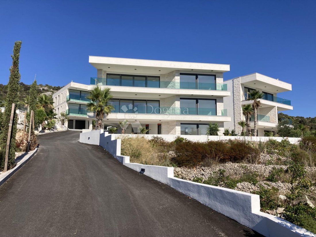 Apartment in Razanj, Sibenik-Knin County, Croatia 2 - 15901346