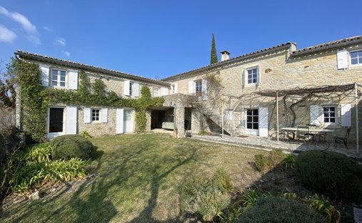House in Alba-la-Romaine, Auvergne-Rhône-Alpes, France 1