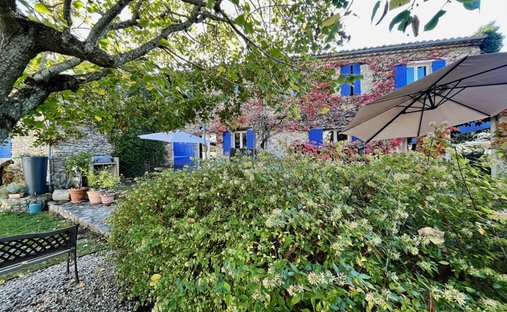 House in Ouest Sud, Vaison-la-Romaine, France 1