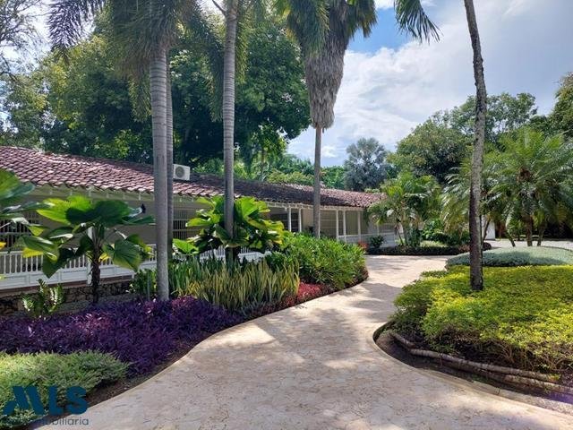 Finca in Medellín, Antioquia, Colombia 1 - 16248758