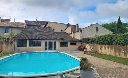 Castle for Sale in Lectoure, Occitanie, France