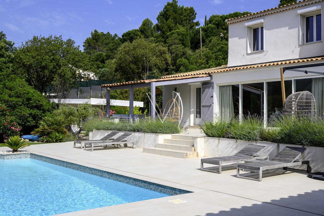 Villa a Le Plan-de-la-Tour, Provenza-Alpi-Costa Azzurra, Francia 1 - 16246608