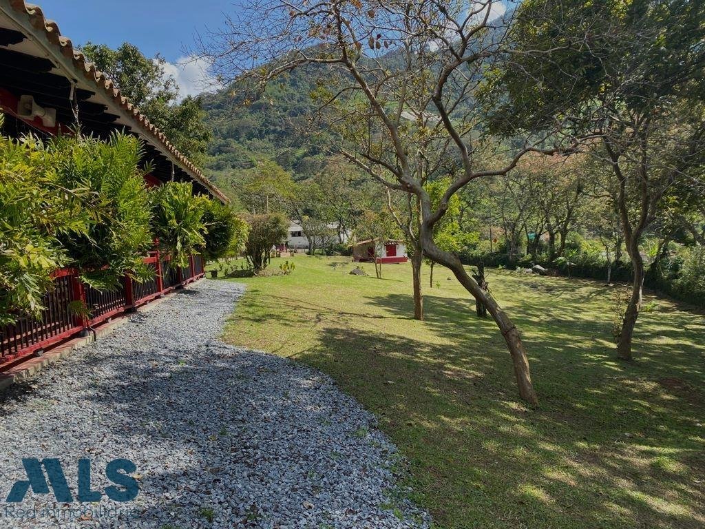 Finca in Santo Domingo, Antioquia, Colombia 3 - 16248789
