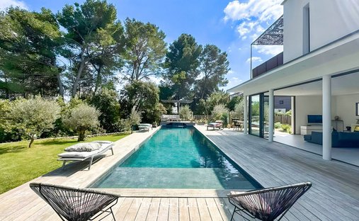 Villa in Sommieres, Occitania, France 1